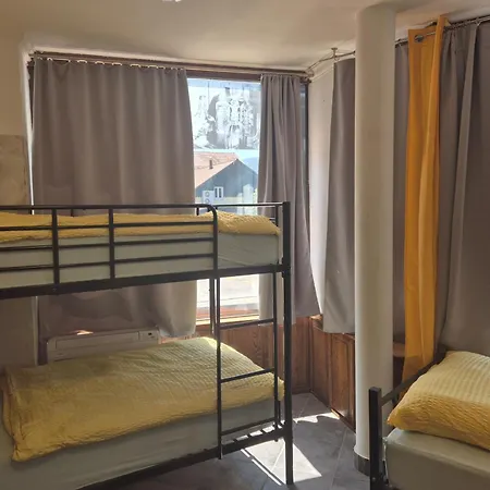 Hostel Bled Station And Depo