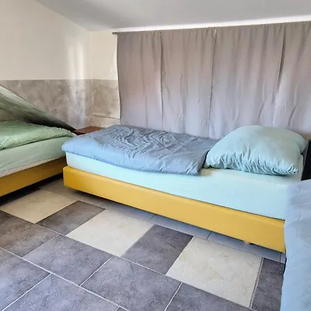 Hostel Bled Lesce Station And Beds *